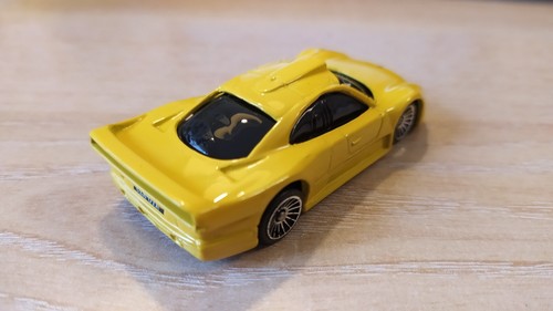 MAISTO - MERCEDES CLK GTR YELLOW 1/64 APROX *NEW* LOOSE - Imagen 4 de 7
