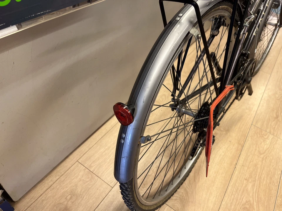 Used Raleigh Pioneer Jaguar 700C Wheel 17" Frame Black/Purple Commute Retro Bike - Image 4 of 4