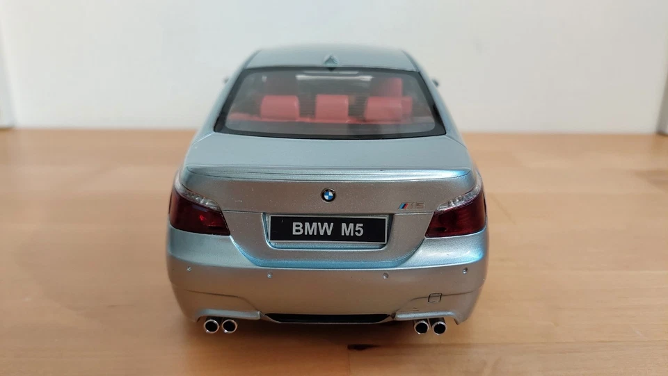 BMW M5 (E60) Ottomobile OT426 1:18 1 of 4000 - Immagine 4 di 4