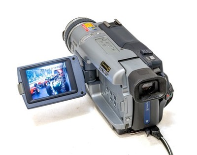 Sony Digital Handycam DCR-TRV230E PAL 8mm Video8 Hi8 Videokamera