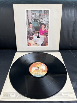 LED ZEPPELIN/ Presence-LP-Vinyl:NM/Cover:EX/ 1st. D. 1976/embossed cover