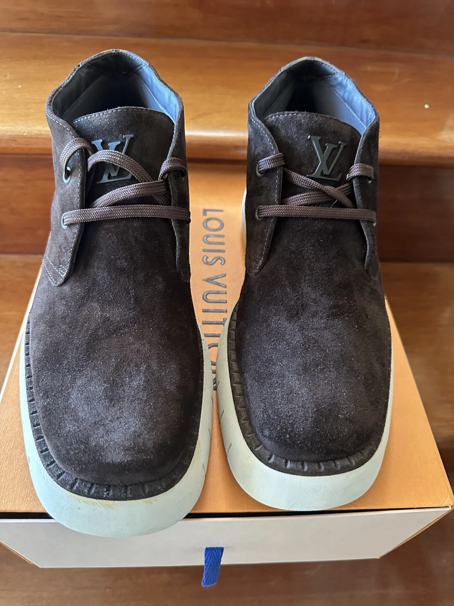 Louis Vuitton Men\'s Chukka Suede Boots in Dark Brown and greenish grey. Louis Vuitton Suede Boots for Men | eBay main image 2