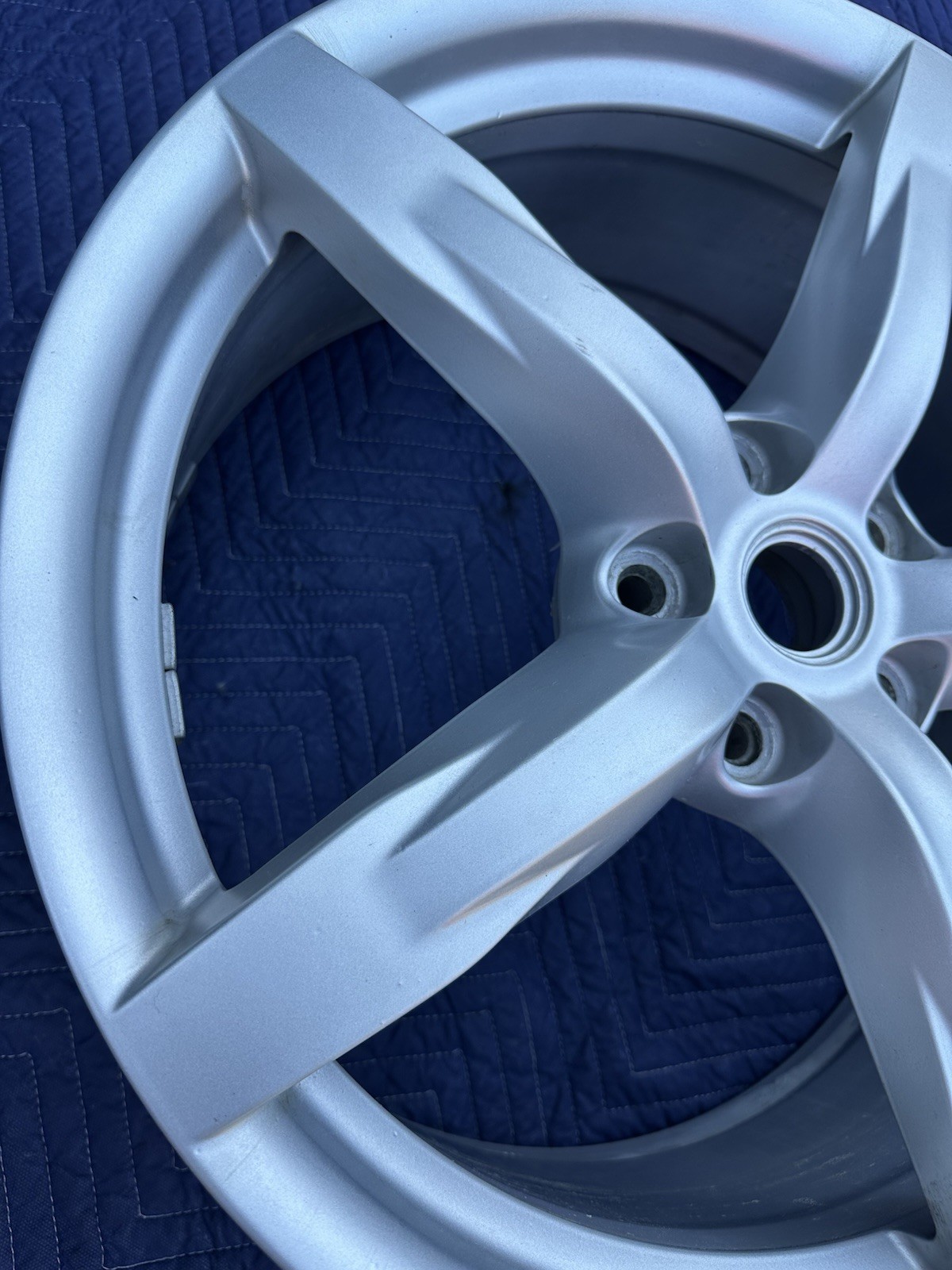 2016 20” FERRARI GTC4 LUSSO 8.5x20 F151M 311037 Factory OEM (1) FRONT Wheel Rim
