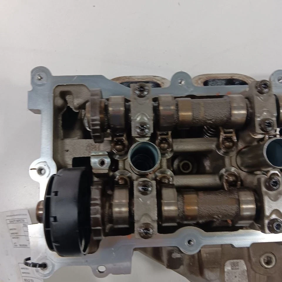 Culata de motor derecho pasajero 3,2 L para Jeep Cherokee 14-22 Foto 3 de 4