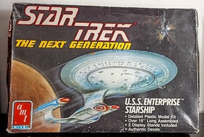 Star Trek The Next Generation Model Kit U.S.S. Enterprise Starship, New COMPLETE