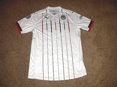 Puma CHIVAS De GUADALAJARA white Pinstripe Soccer Jersey fits men's Large