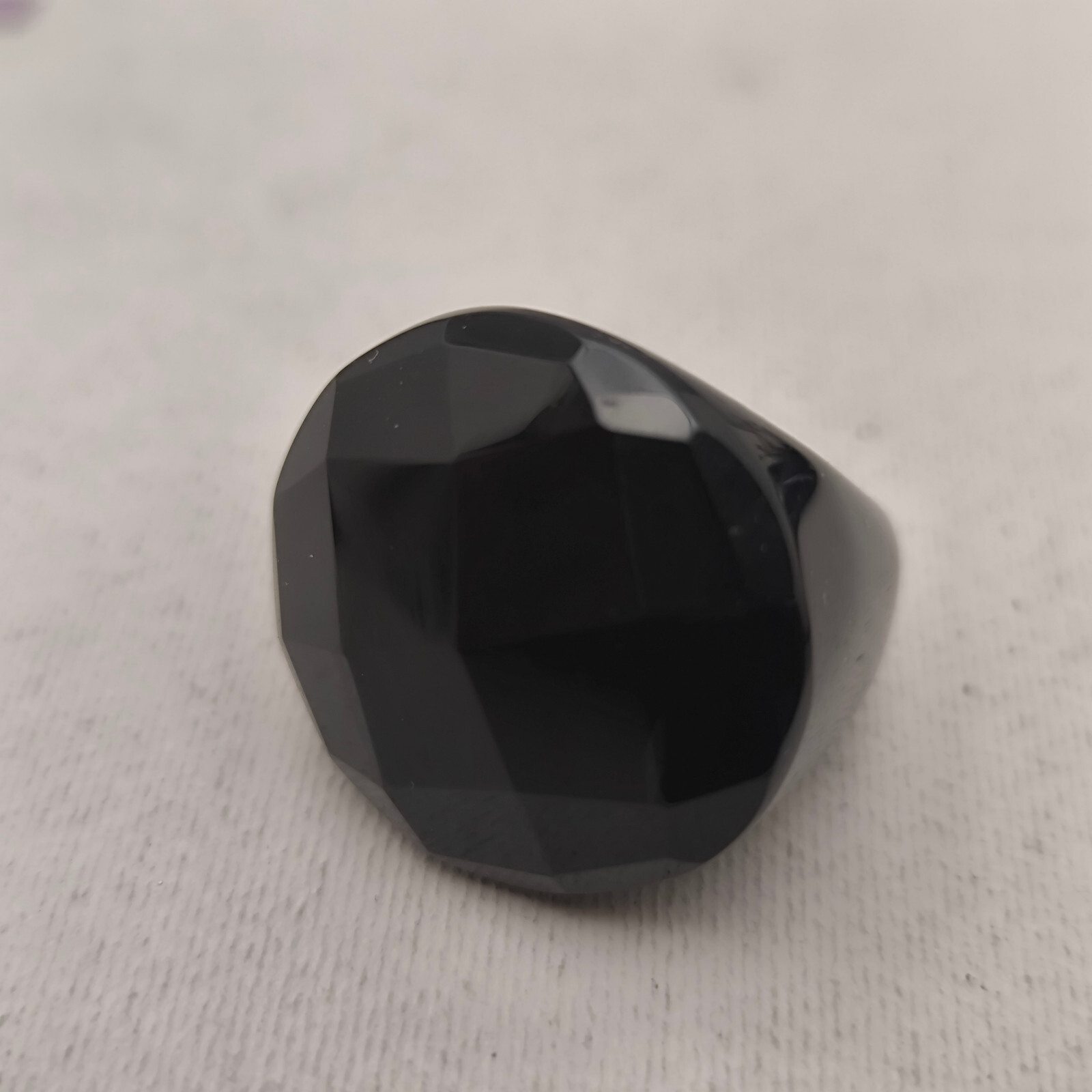 BIG HEAD-RING ONYX  RECTANGULAR FACETED VINTAGE E… - image 1