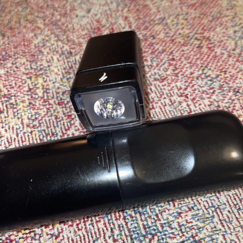 Specialized Flash 300  Headlight  Used MSRP. $49,99