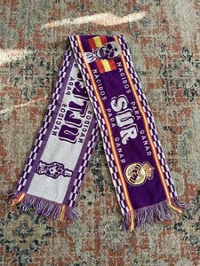 BUFANDA VINTAGE FUTBOL DE LOS ULTRAS DEL REAL MADRID ULTRAS
