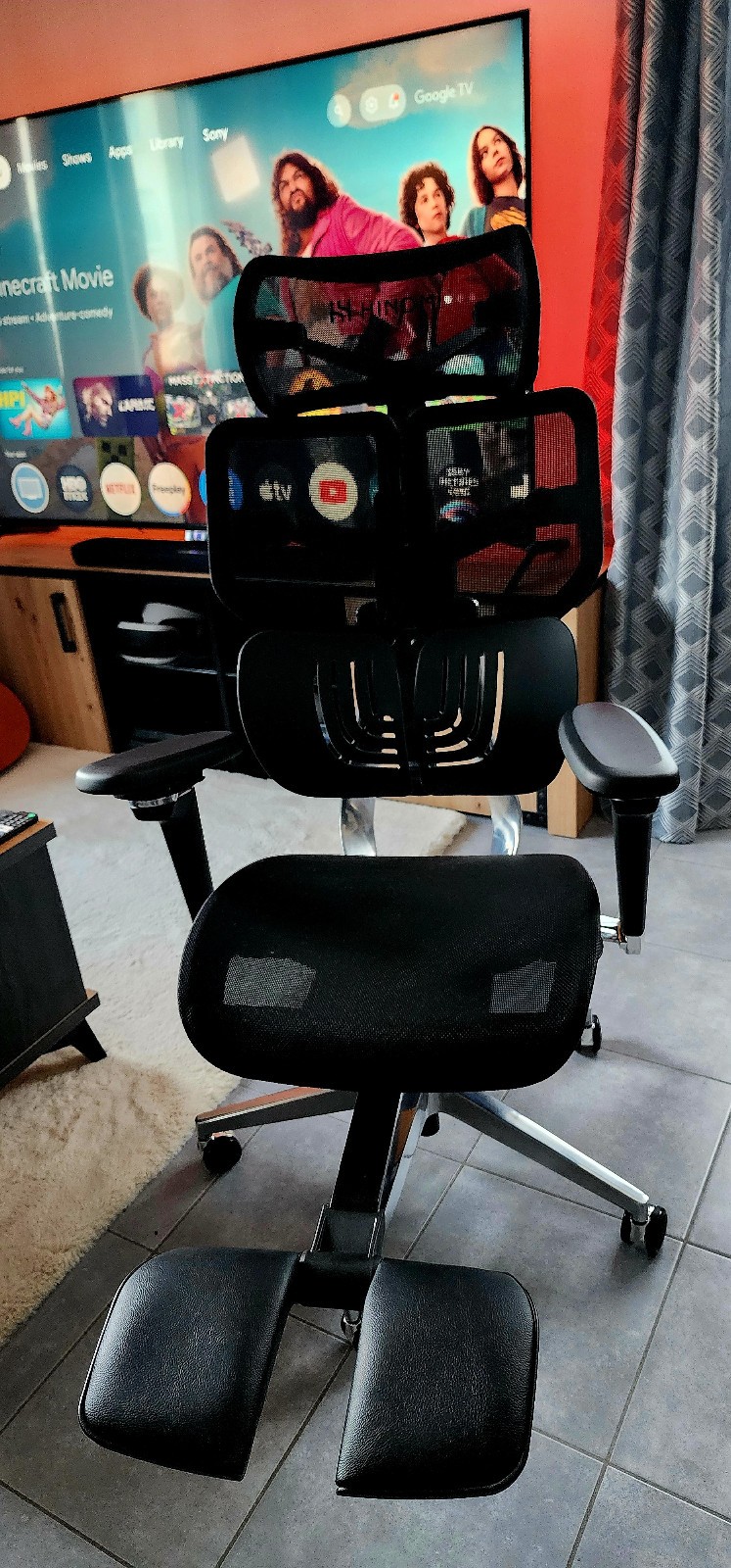 Chaise de bureau confortable Hinomi X1 idéale pour le télétravail