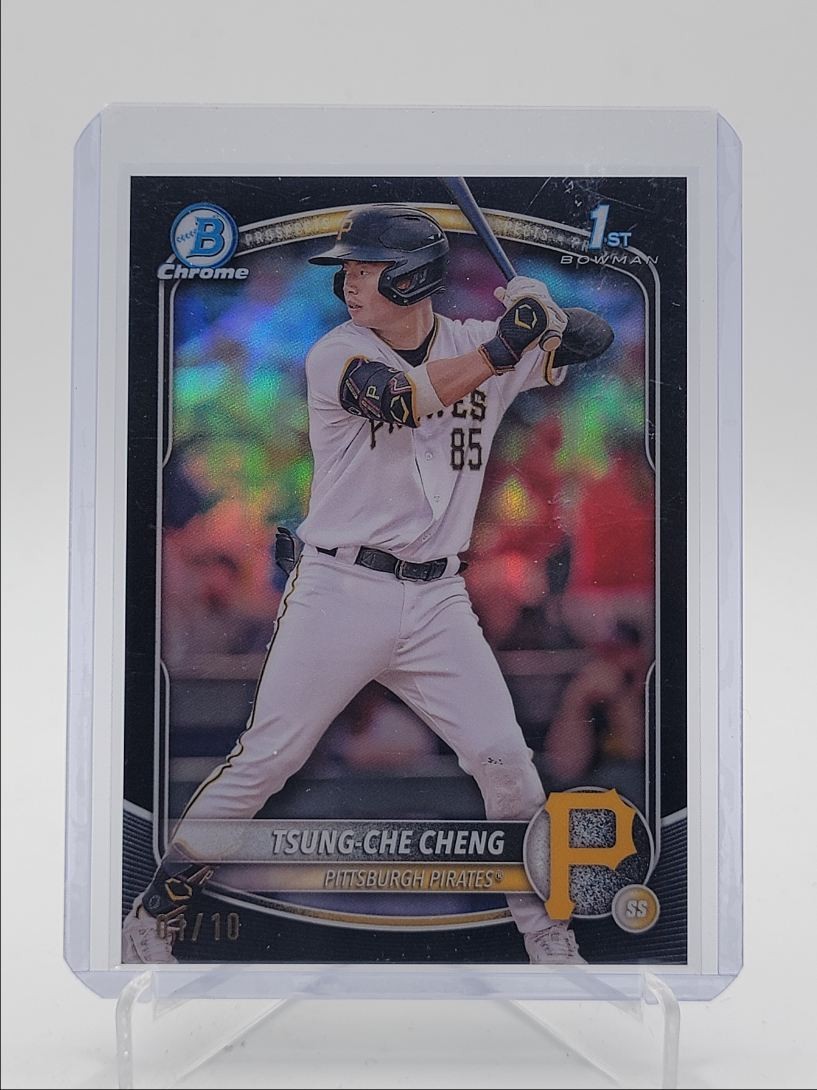 TSUNG-CHE CHENG 2025 BOWMAN CHROME 1ST BLACK REFRACTOR 01/10 Q2491