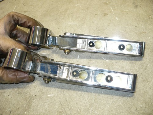 SUZUKI 2005 05 C50 BOULEVARD VL800 FRONT DRIVER FOOTREST FOOT PEGS REST FOOTPEG - Picture 9 of 24