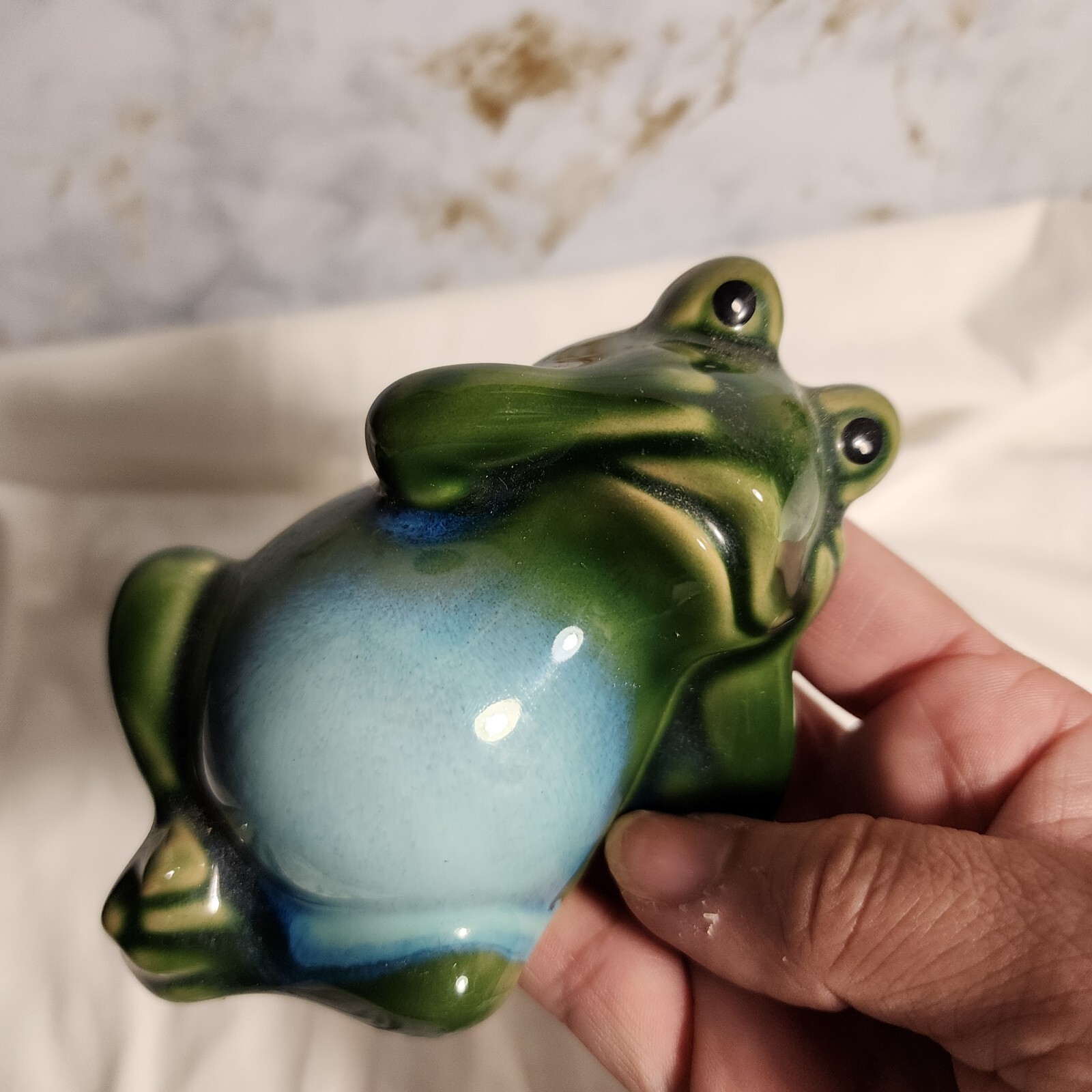 Cute Fat Green Ceramic Garden Frog Figurine Relaxing Laying On Side