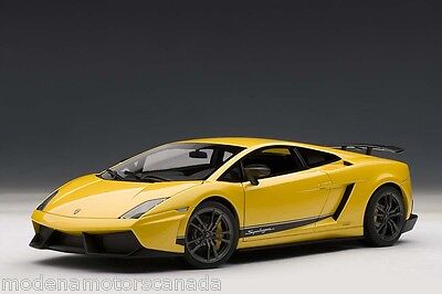 LAMBORGHINI GALLARDO LP570-4 SUPERLEGGERA YELLOW 1:18 LAMBORGHINI GALLARDO LP570-4 SUPERLEGGERA YELLOW 1:18