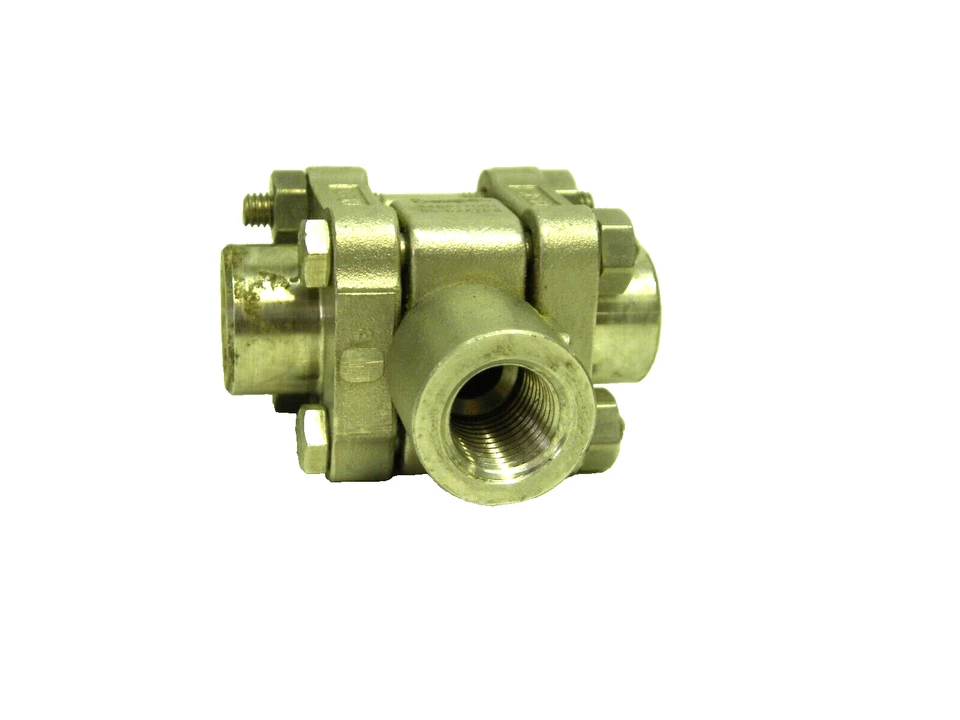 USED - Swagelok SS-62XTF4 SS 3-Piece 60 Series 3-Way Ball Valve Assy - Image 4 of 4