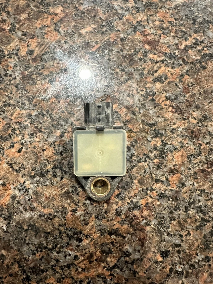 Dodge Caliber Jeep Wrangler 2008 sensor de impacto OEM P04896061AA Foto 3 de 3