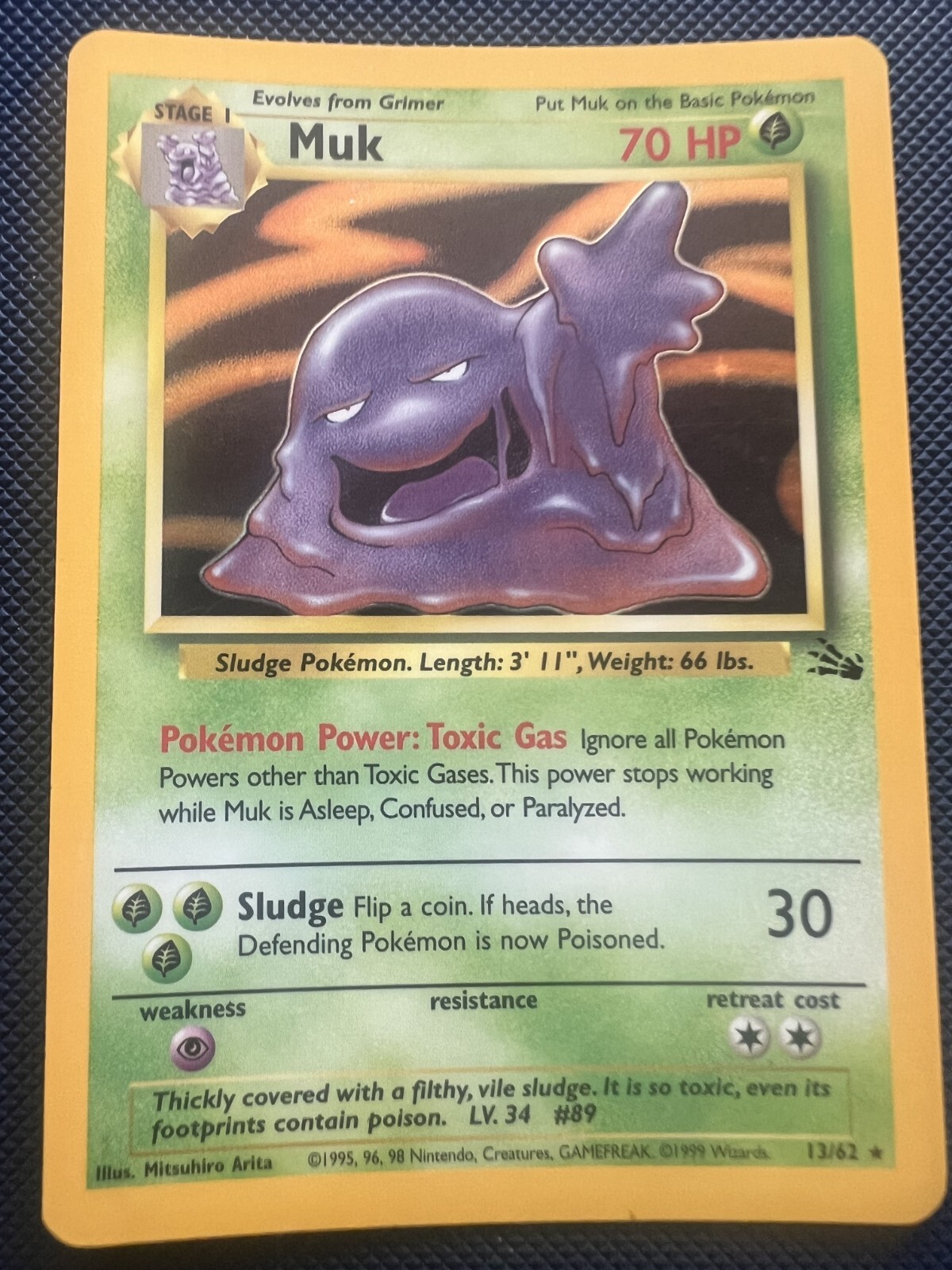 Muk 13/62 Holo Rare Pokemon Card  Near Mint