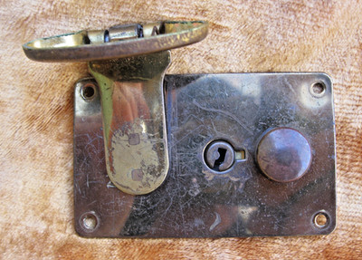 Vintage 1950s  Brass Plate Guitar Case Lock