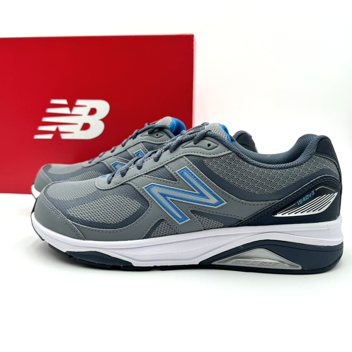 Men's Size 11 Wide 2E New Balance 1540v3 Running Shoes Grey Black