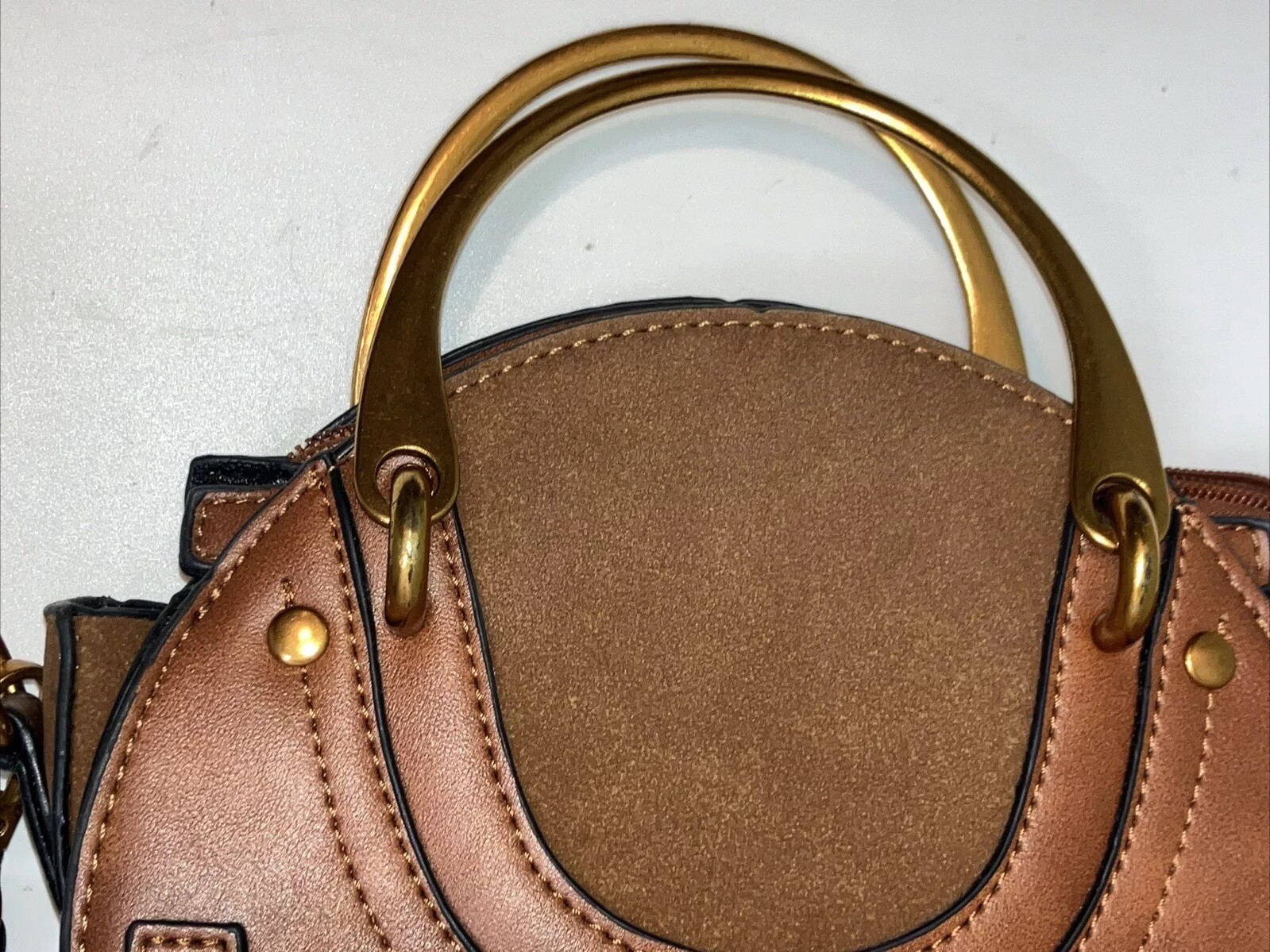 Small Cross Body Brown Round Pixie Bag Chloe Styl… - image 8