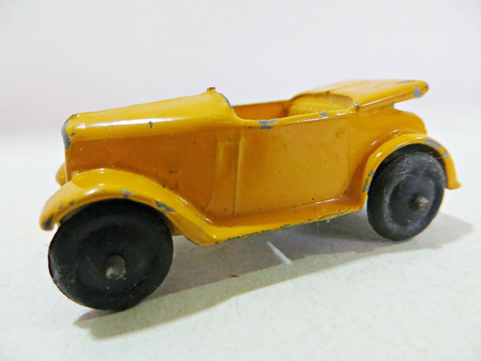 DINKY TOYS voiture jaune AUSTIN 7 décapotable ref 35c 1950