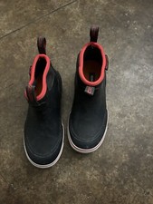 grundens boots Size 6
