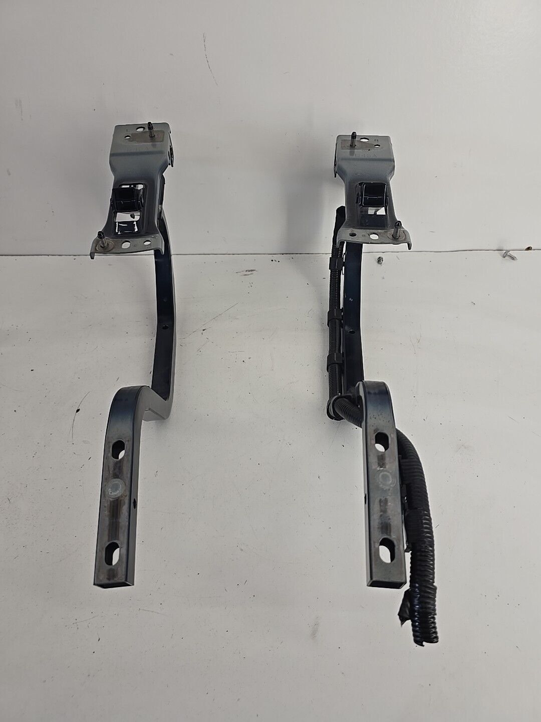 MAZDA 3 2014-2016 Trunk Hinge Left Driver Side OEM Part