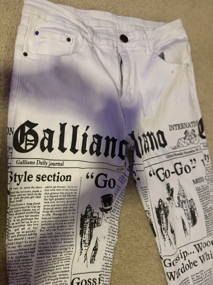 Pantalones de mezclilla de periódico Amazon John Galliano para hombre talla 30 nunca usados Foto 4 de 4