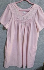 Miss Elaine Women XL Pink Seersucker Housecoat Pockets Embroidered Ruched..READ