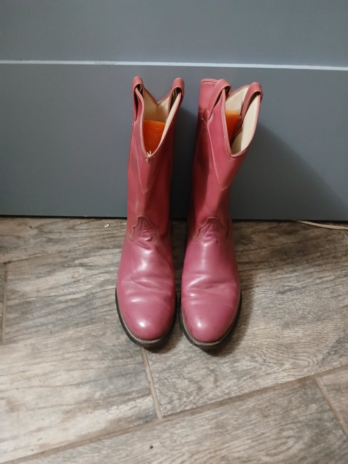 Woman's Size 10 Pink Cowboy Boots