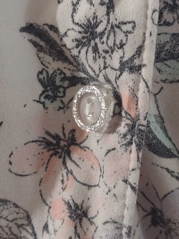 Conjunto de 2 pantalones y pijamas de algodón súper suave estampado floral detalles rosas talla L Foto 3 de 4