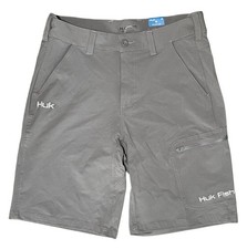 NWT Huk Fishing Next Level cargo shorts, Gray, men's M, 10.5 in. inseam
