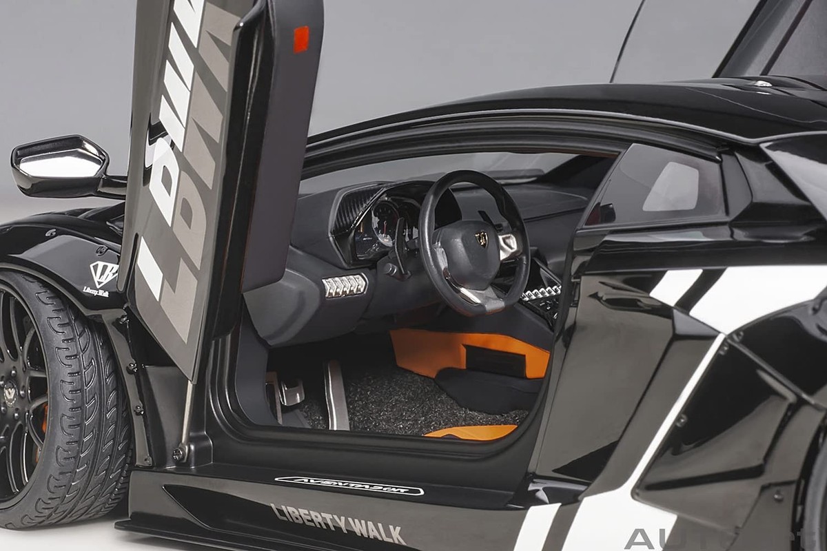 AUTOart 1/18 LIBERTY WALK LB-WORKS Lamborghini Aventador Limited