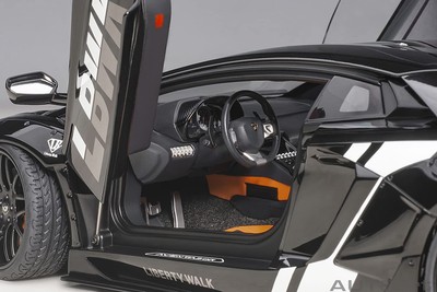 AUTOart 1/18 LIBERTY WALK LB-WORKS Lamborghini Aventador Limited
