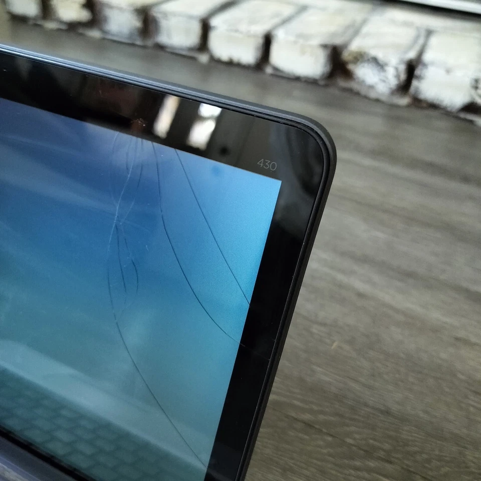 HP ProBook 430 G3 | i5-6200U 2.3GHz | 4GB RAM DDR3| 500GB SSD | Adapter - Image 2 of 4