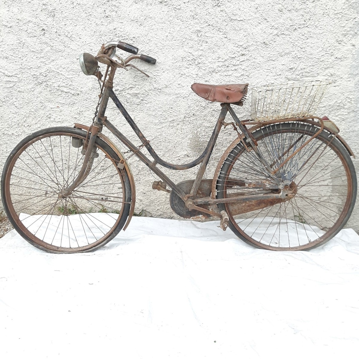 Bicicletta donna modello Meazza vintage anni 30/40 Sella originale in cuoio