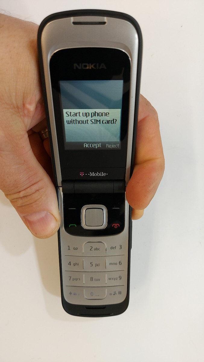 NOKIA 207 中古品　台湾￼Ver. 1907.Nokia 2720a-2b Black Very Rare - For Collectors