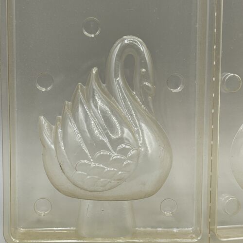 Wilton 3D Swan Plastic Mold 1902-2378 vintage Soap/chocolate/candy - Afbeelding 1 van 4