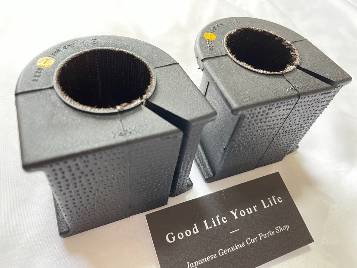 Toyota Lexus LS460 STABILIZER BAR BUSHINGS 48815-50220 x2 Genuine