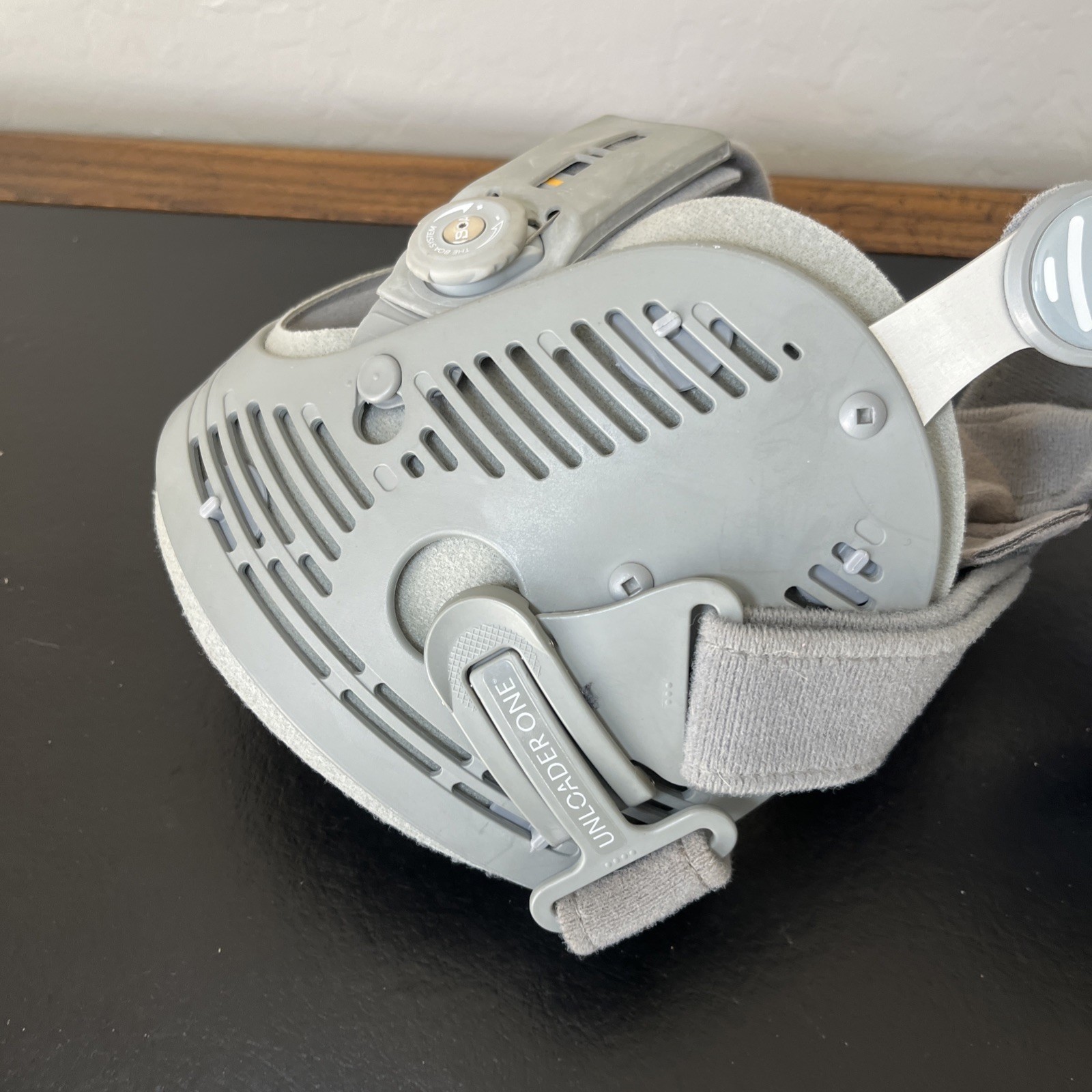 LEFT Ossur Unloader One Knee Brace Adult Size Small LM Left Medial