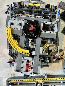 LEGO Technic Bucket Wheel Excavator 42055 Motorised 3929pcs Incomplete