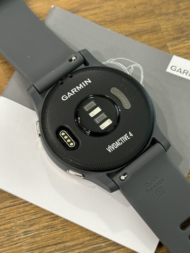 Garmin Vivoactive 4 GPS Smartwatch Cassa Grigio Ombra 45MM (Certificato Riparato) - Foto 4 di 15