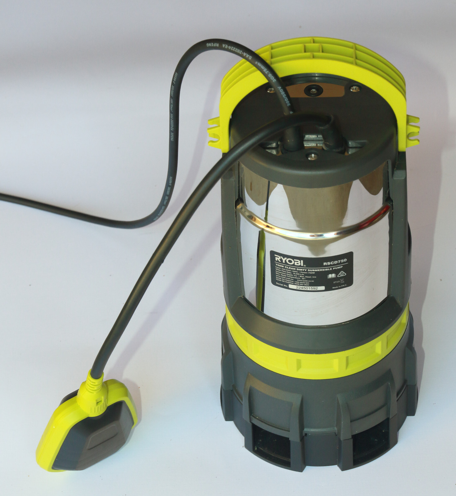 Ryobi 750W Clean and Dirty Water Submersible Pump RSCD750 eBay
