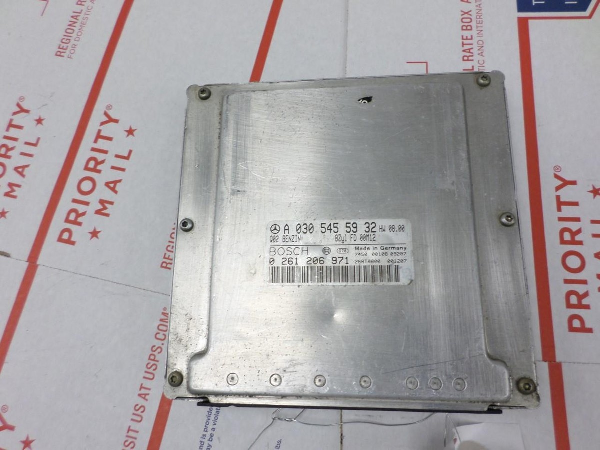 ENGINE COMPUTER MERCEDES BENZ W208 CLK430 2001 2002 0305455932 VIN