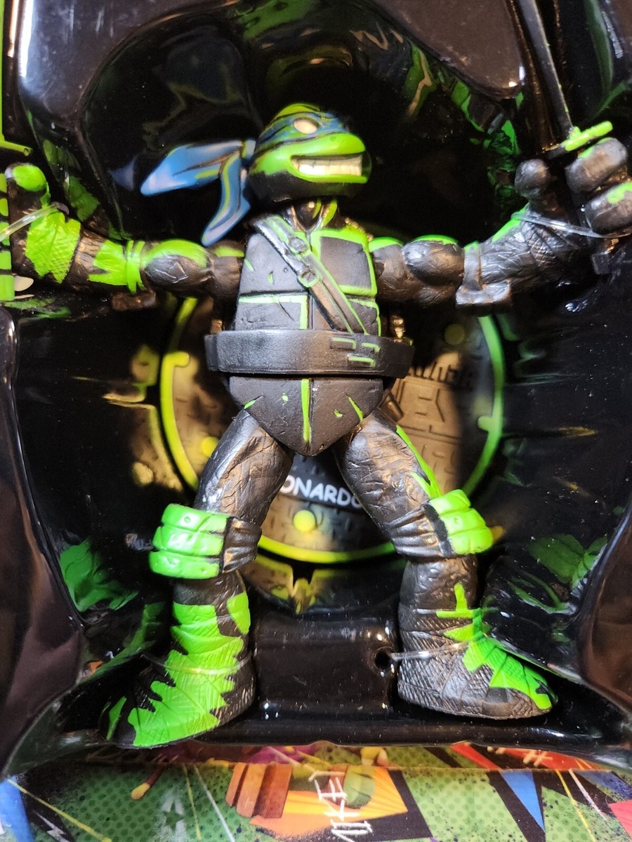 Playmates 2012 SDCC Limited Edition Ninja Turtle Night Shadow
