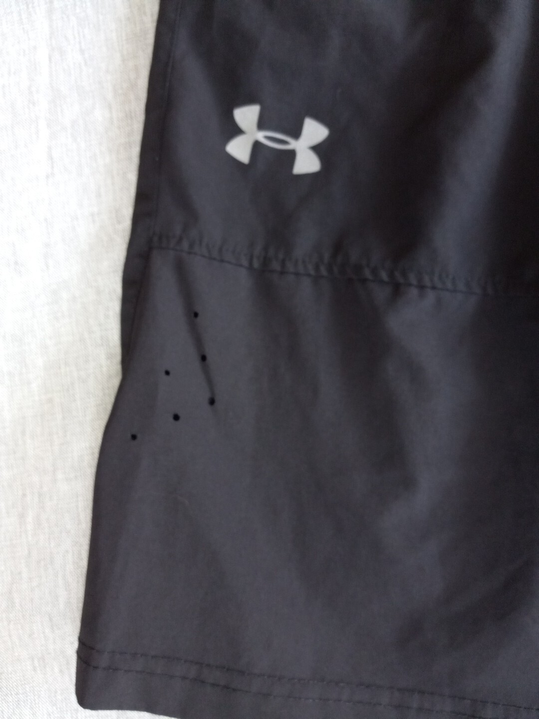 Under Armour Men's Medium Active Drawstring Stretch Waistband Vent Black Short thumbnail 7