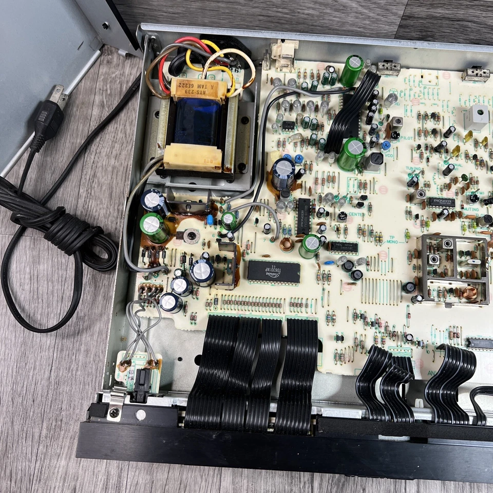 Pioneer F-99X Tuner Reference Elite Multi Voltage 4 A 88X 77 X (AS-IS READ) - Image 3 of 4