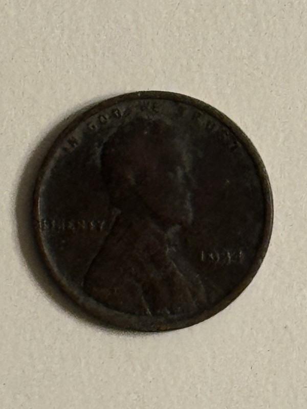 Extremely Beautiful 1934 Lincoln Head Wheat Penny!  90+ YEARS OLD