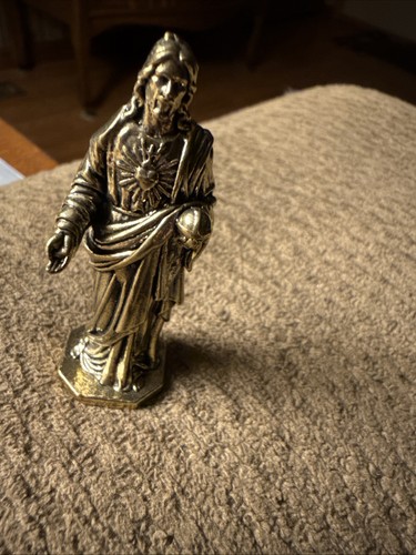 Handcrafted Solid Brass Jesus Christ Statue - Picture 8 of 10