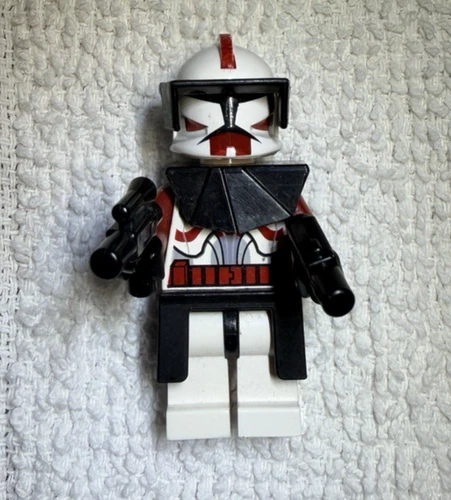 LEGO Star Wars The Clone Wars Commander Fox Phase 1 Minifigure Black Accessories